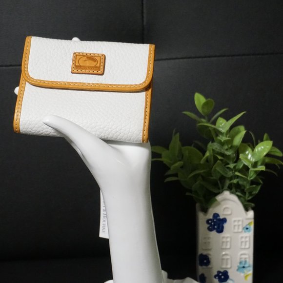 Dooney & Bourke Small Wallet NEW - Picture 2 of 5